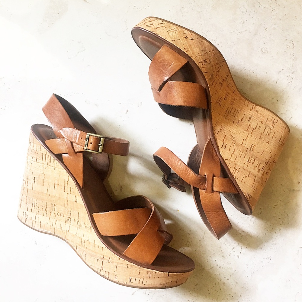 Leather wedge sandals